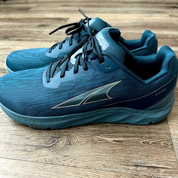 Altra running shoes for men - Picture 2 of 7